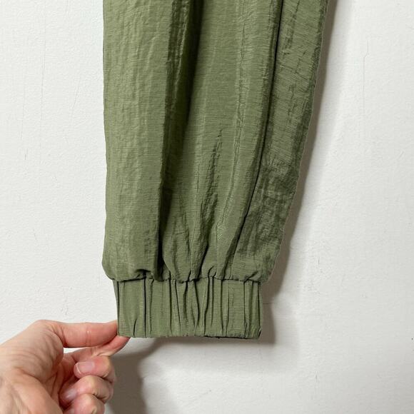 Forever 21 Womens Jogger Pants M Green Crepe Cargo Pockets Pull On Elastic Waist - Picture 5 of 7